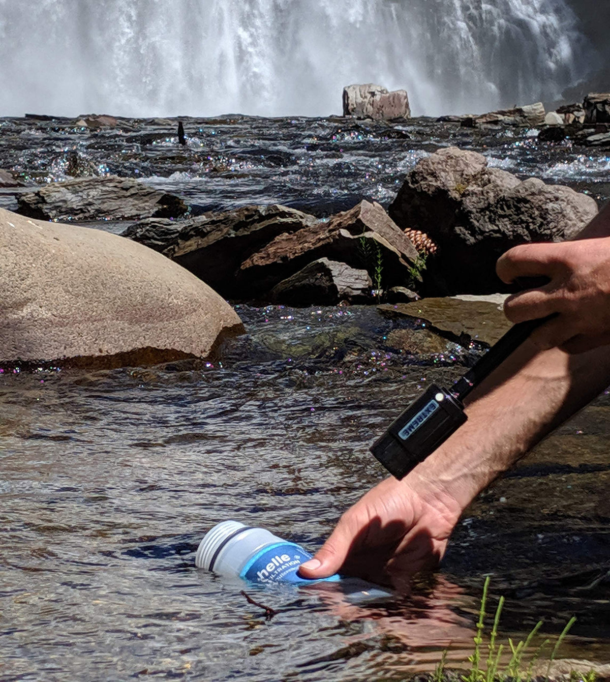 Seychelle Extreme Water Filter Bottle - Camping, Travel, Hiking, Backpacking, Survival and Emergency - Removes Bacteria, Viruses, Radiological Contaminants - 28 oz